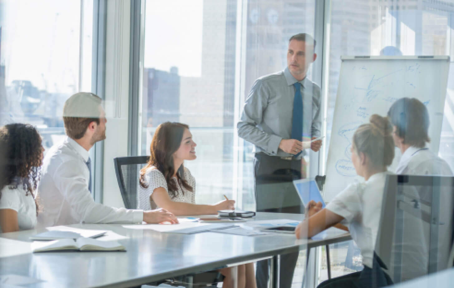 Brochure: Axon Ivy training courses